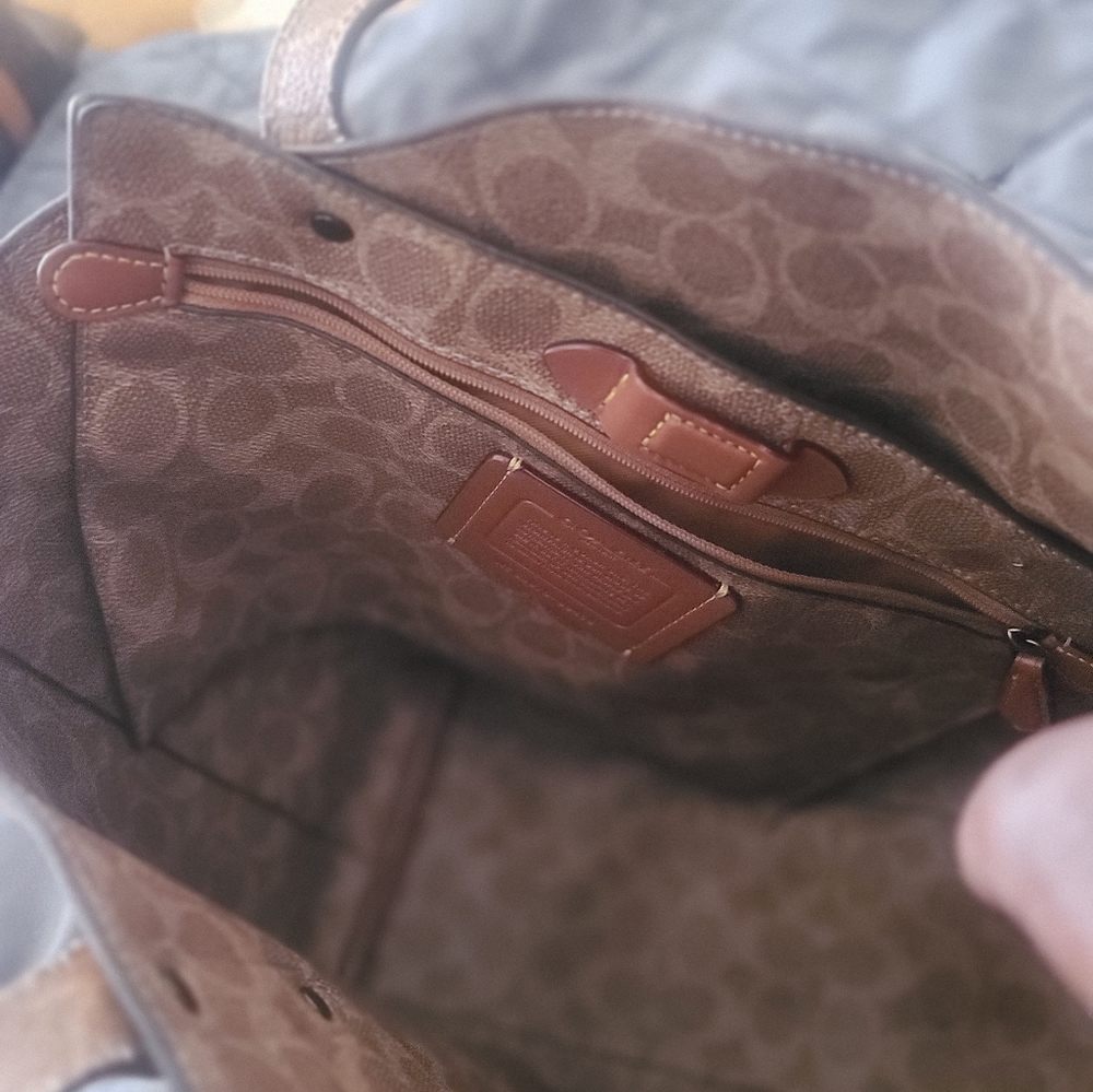 Shoulder bag
